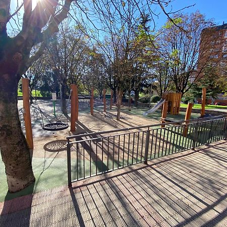 Piso Deluxe Centro Cerca Del Bec Apartman Barakaldo Kültér fotó