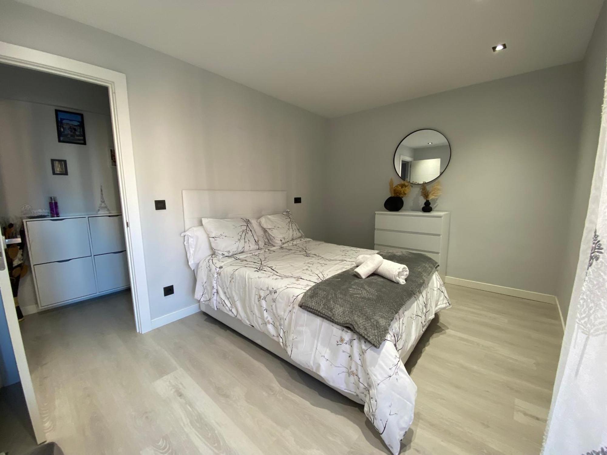 Piso Deluxe Centro Cerca Del Bec Apartman Barakaldo Kültér fotó