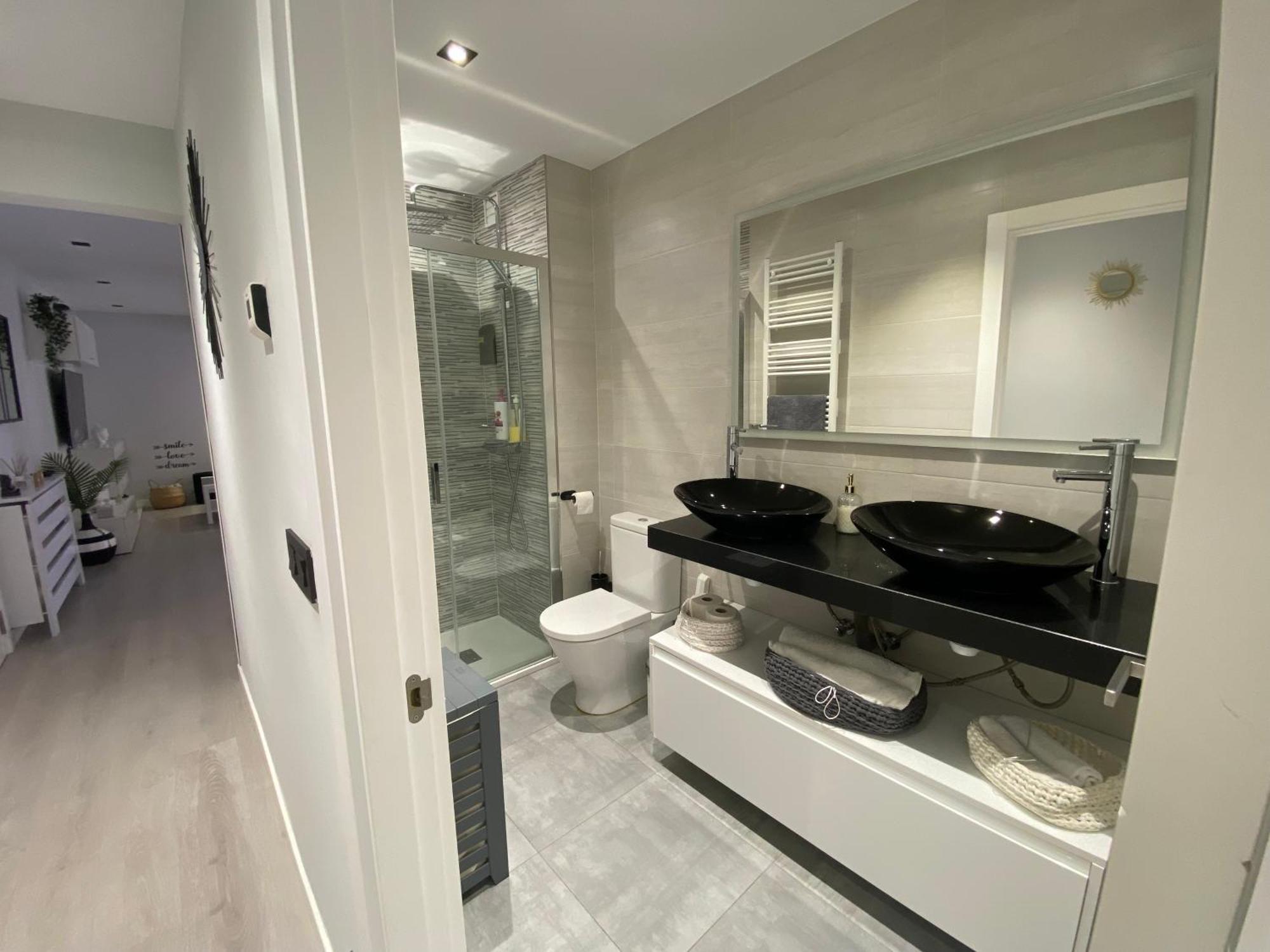 Piso Deluxe Centro Cerca Del Bec Apartman Barakaldo Kültér fotó